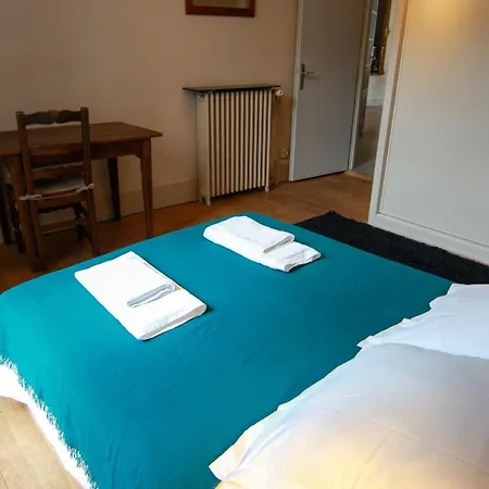 La Glycine Du Faubourg Apartment