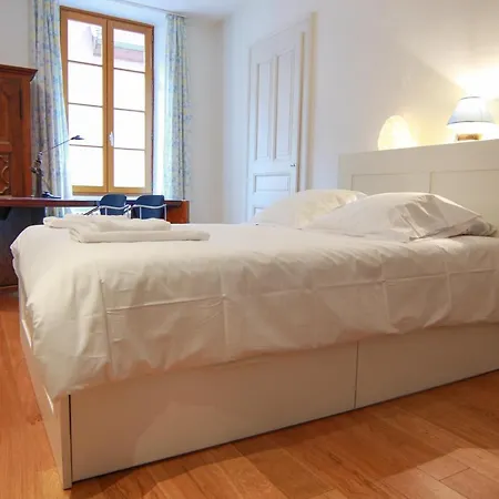 La Glycine Du Faubourg Apartment *